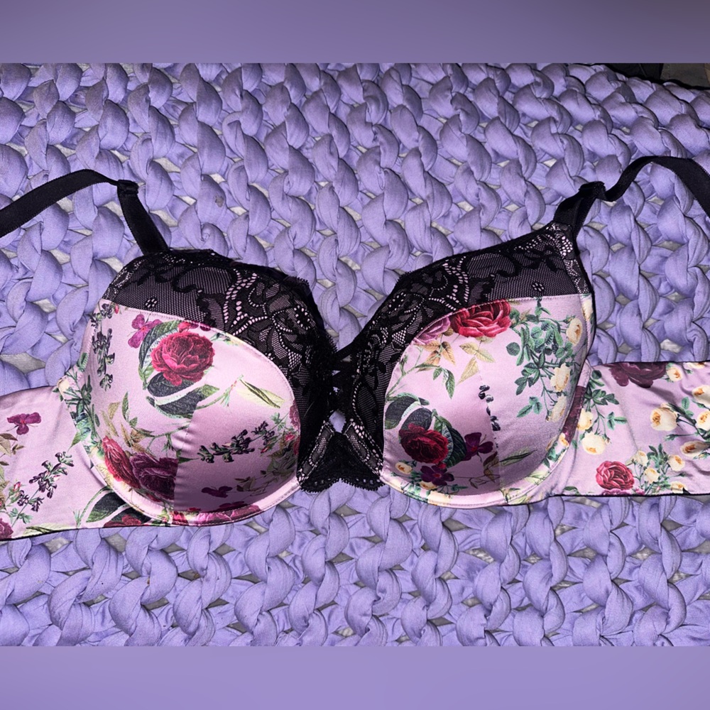 Torrid Curve 44C Pushup Plunge Bra